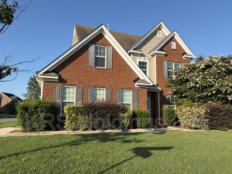 13 Hampshire Glen Parkway – photo 1