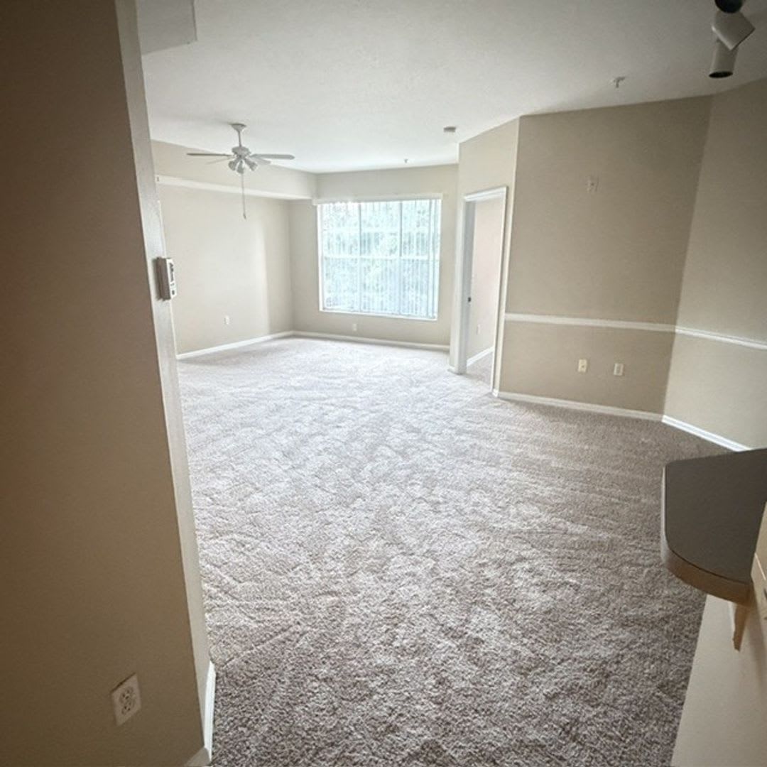 2 Bd 2 Ba In Palms Club Community – photo 2