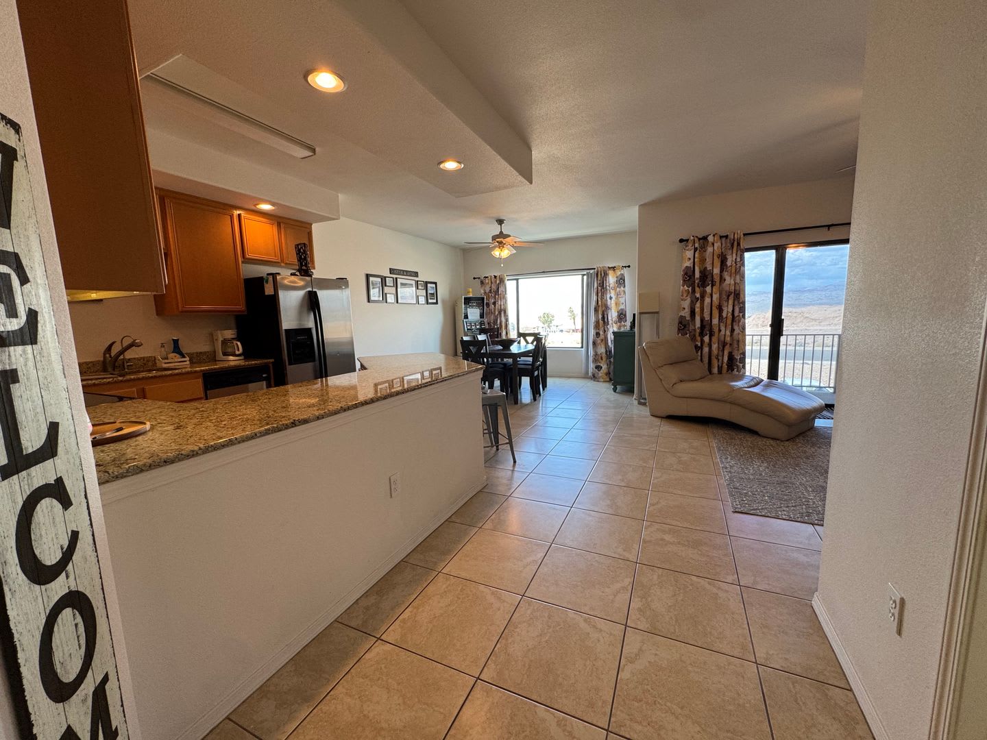 SHORT TERM FULLY FURNISHED 3BD/3BA TOWNHOUSE – photo 5