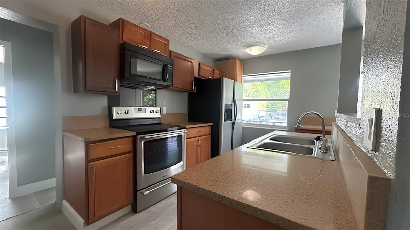 1025 25TH Street – photo 2