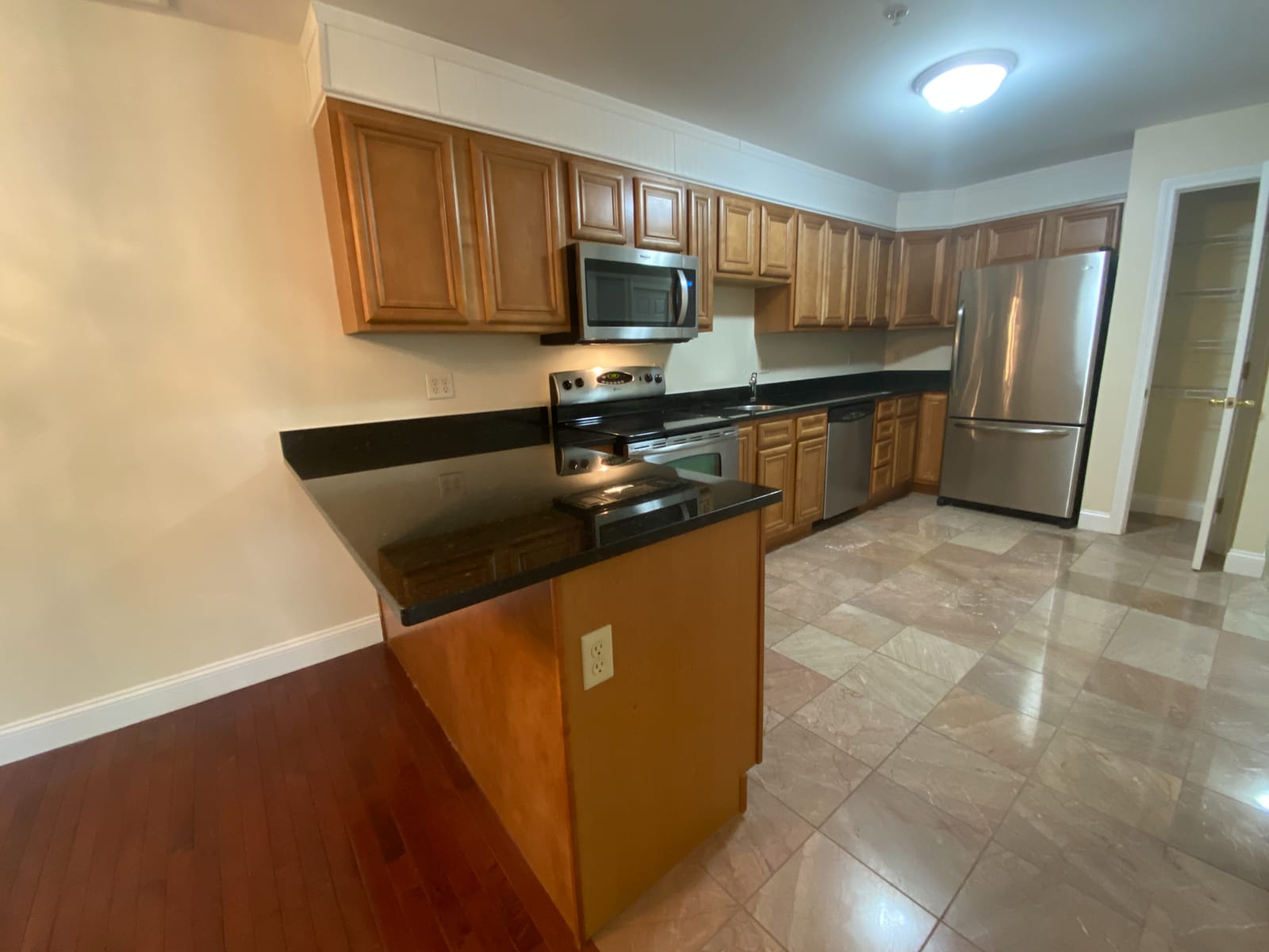 Hooksett Hollows Condominiums – photo 4
