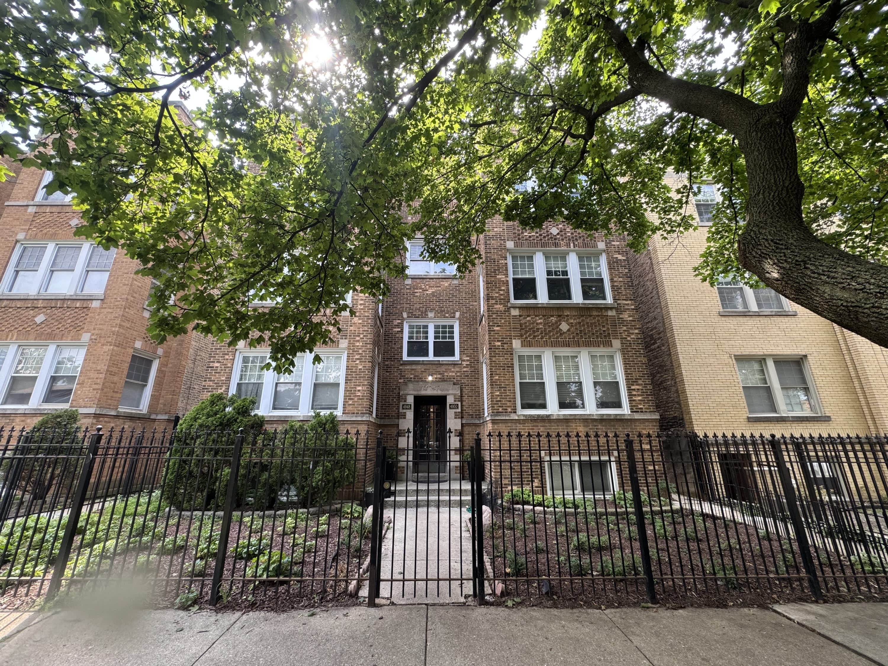 4950 North Christiana Avenue – photo 1