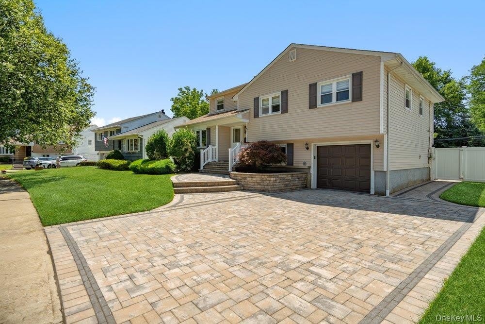 8 Radnor Court – photo 2