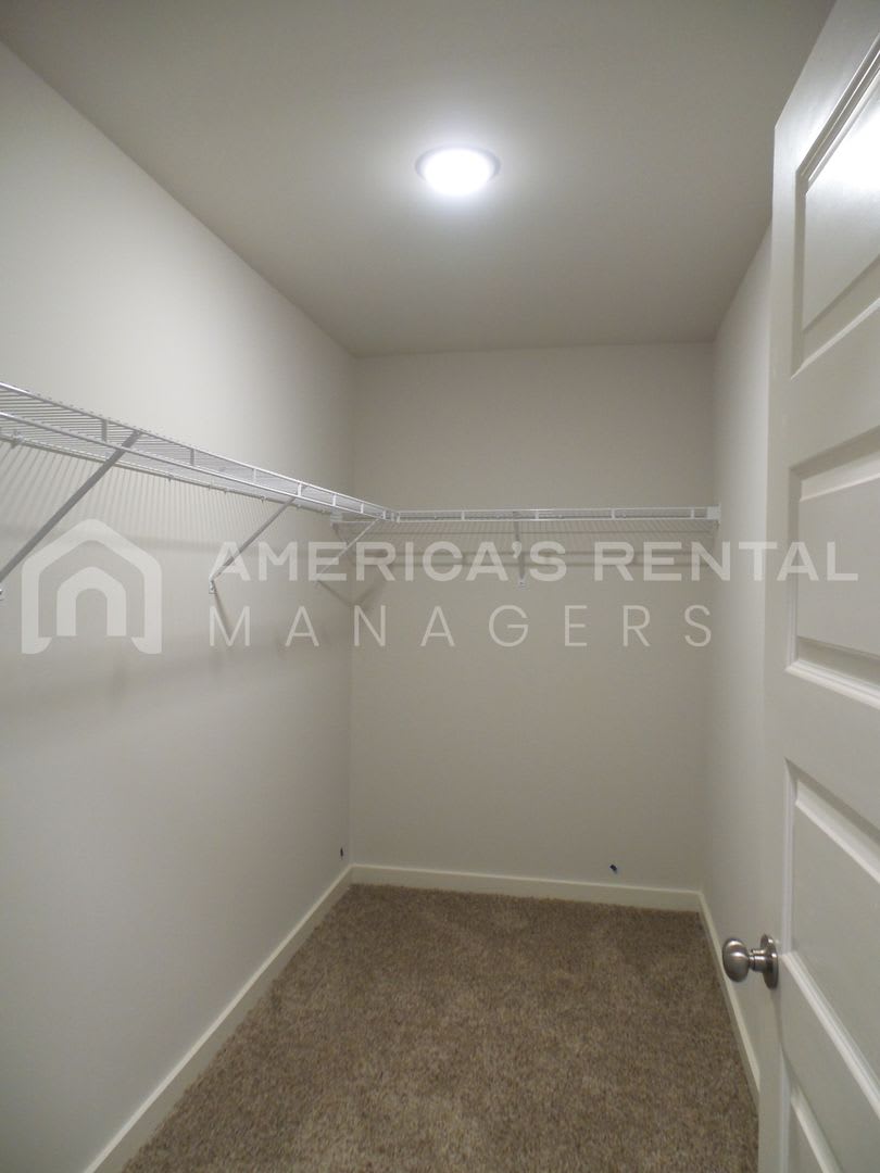 Home for Rent in Calera, AL... View with 48 Hours Notice! – photo 5