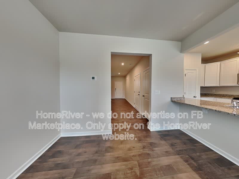 1054 Cornelia St – photo 5