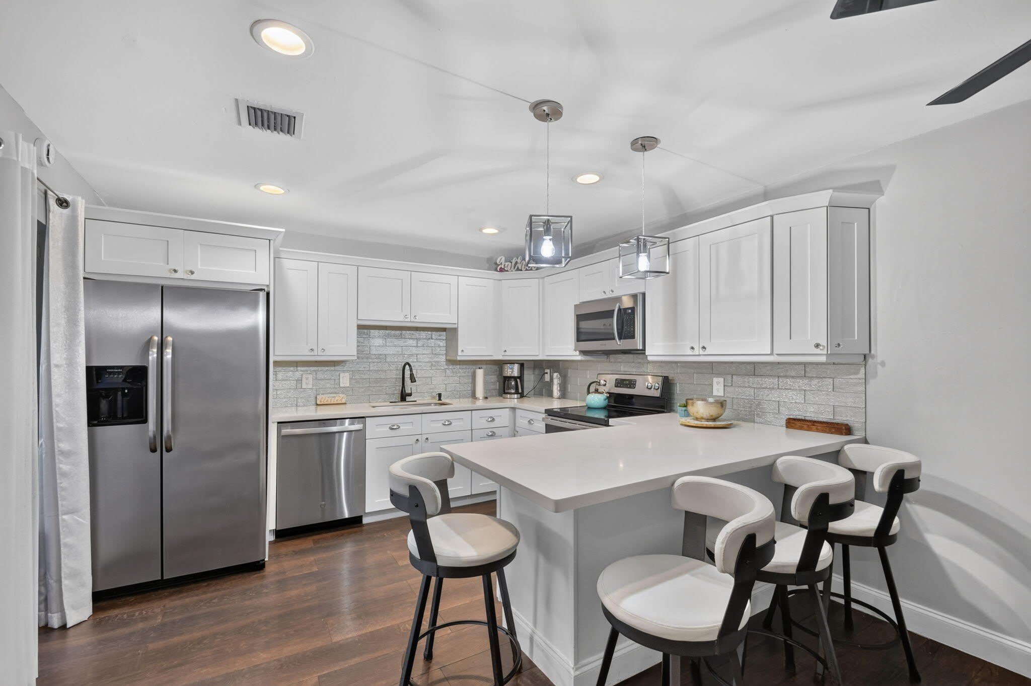 812 NW 30th Avenue – photo 4