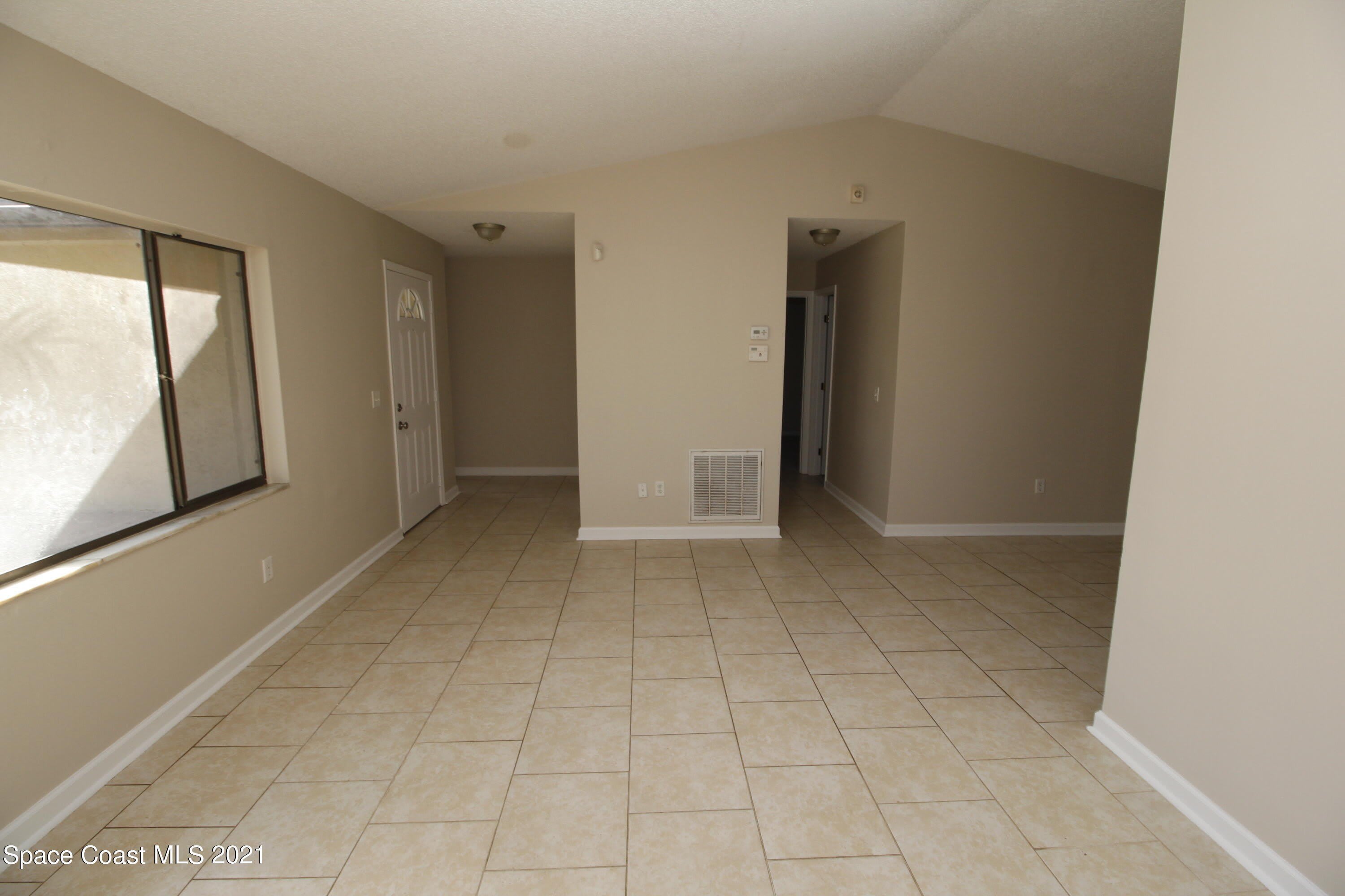 907 Commerce Road SE – photo 3