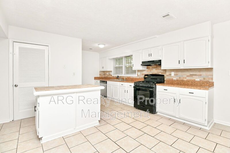 2142 Fairway Court SE Unit A – photo 5