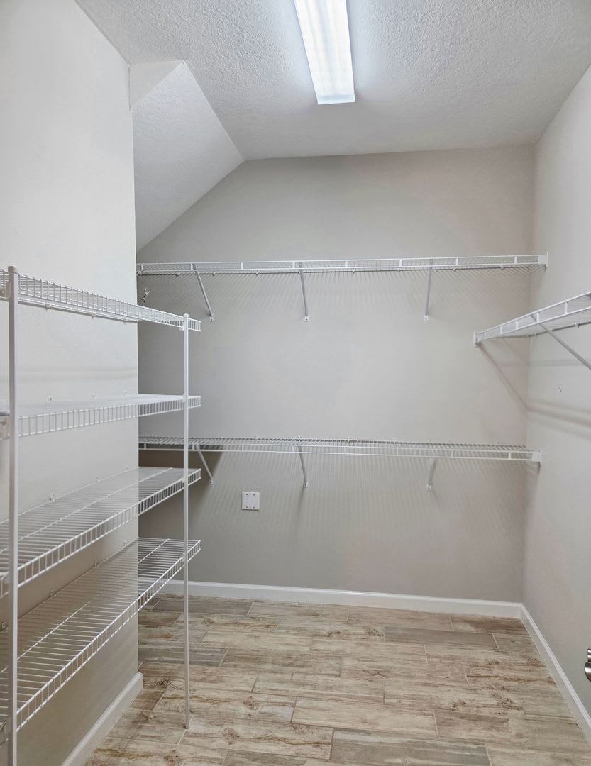 2630 Vinson Ave – photo 2