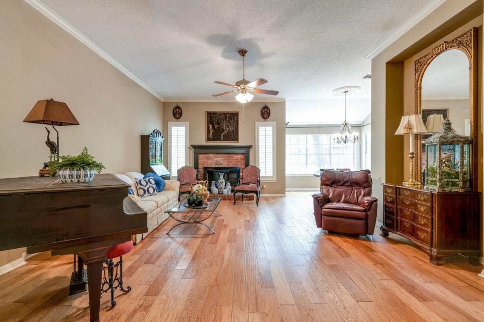 Greenbelt Living Near Lake Austin – photo 3