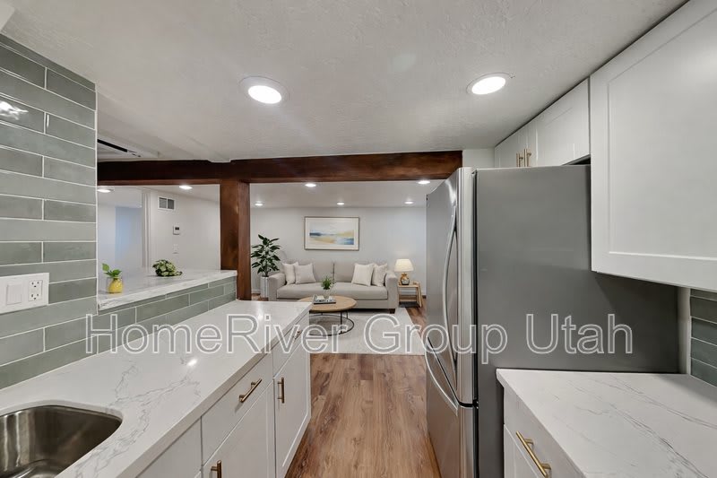 563 S Denver St – photo 2