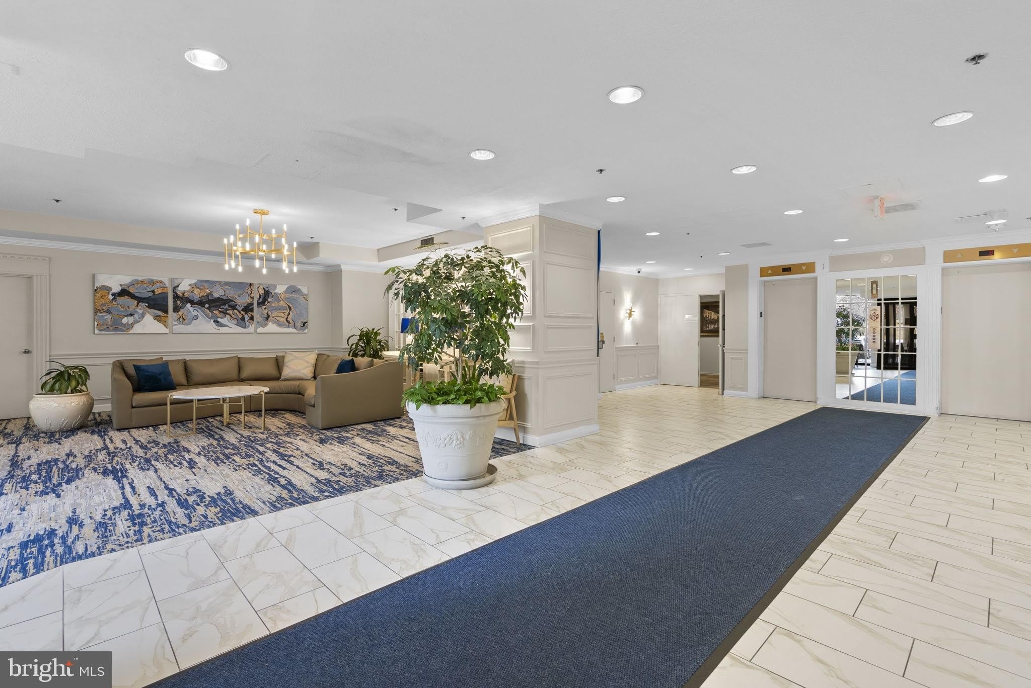 15101 INTERLACHEN Drive – photo 2
