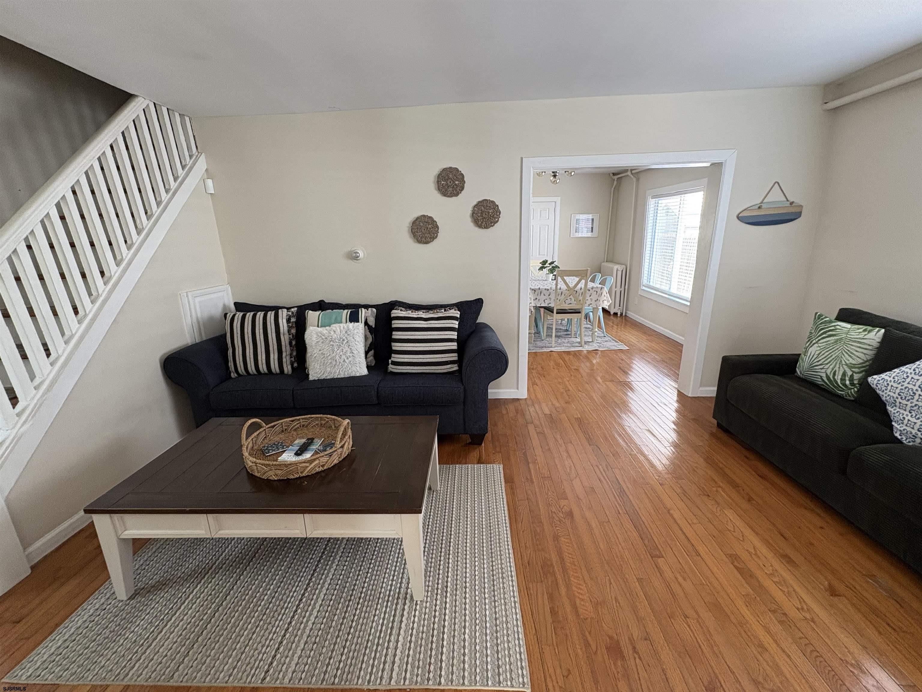 201 N Portland Ave – photo 2