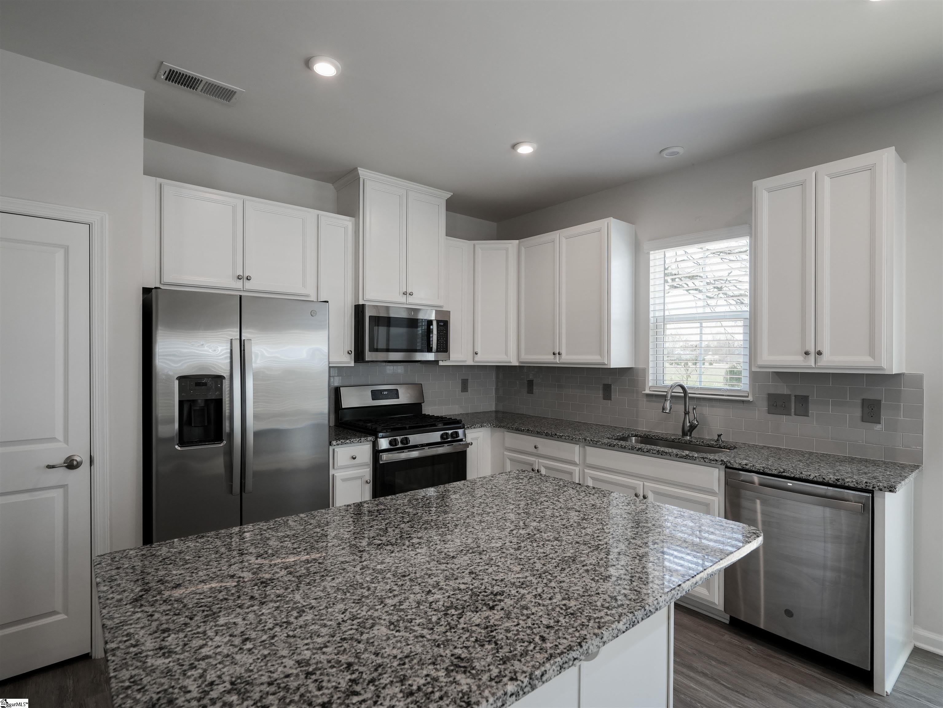 219 Hipps Crossing Drive – photo 5