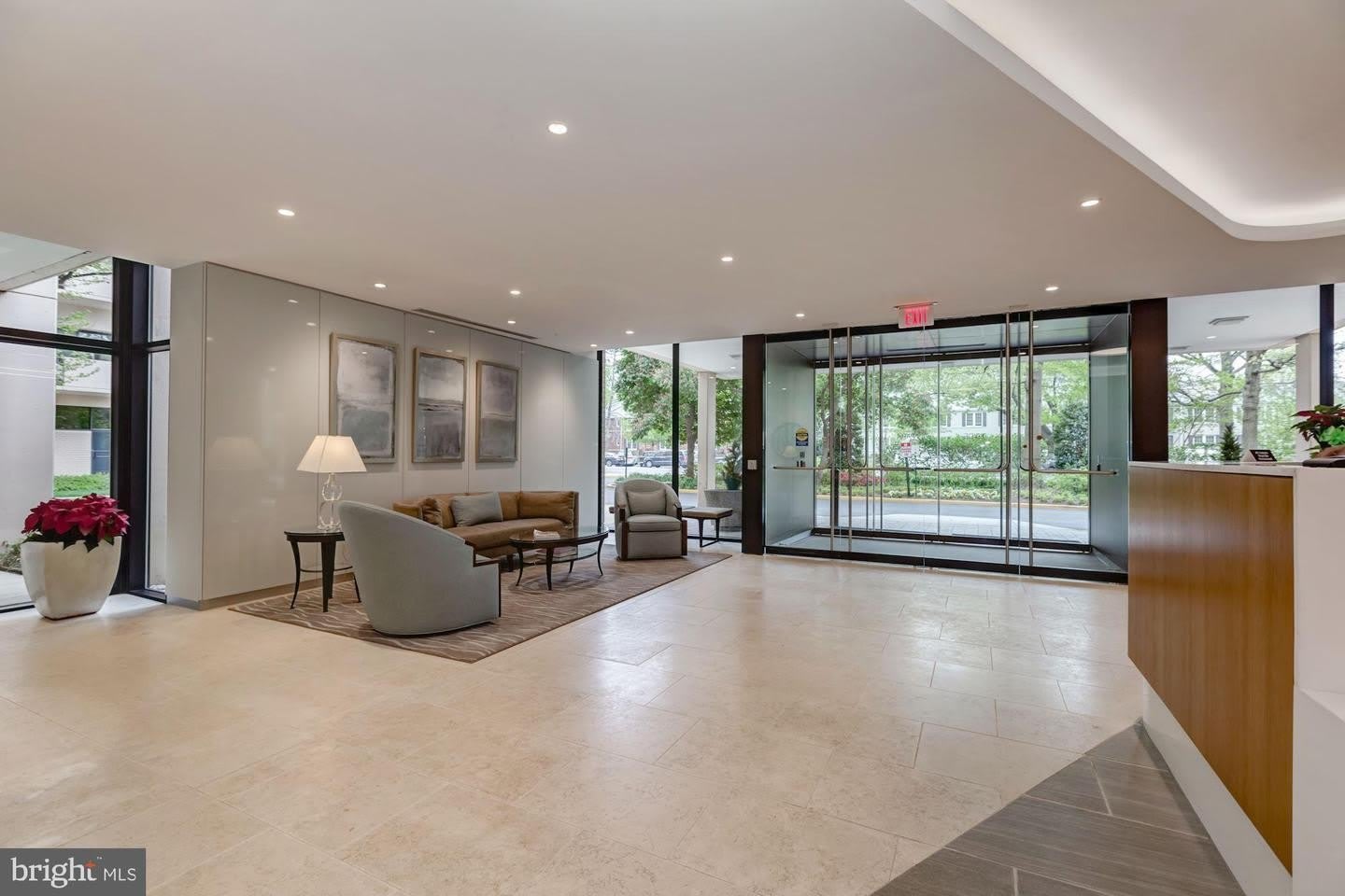4141 N HENDERSON RD #1206 – photo 2