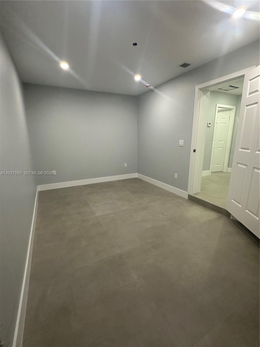 1628 Northwest 15th Street – photo 2