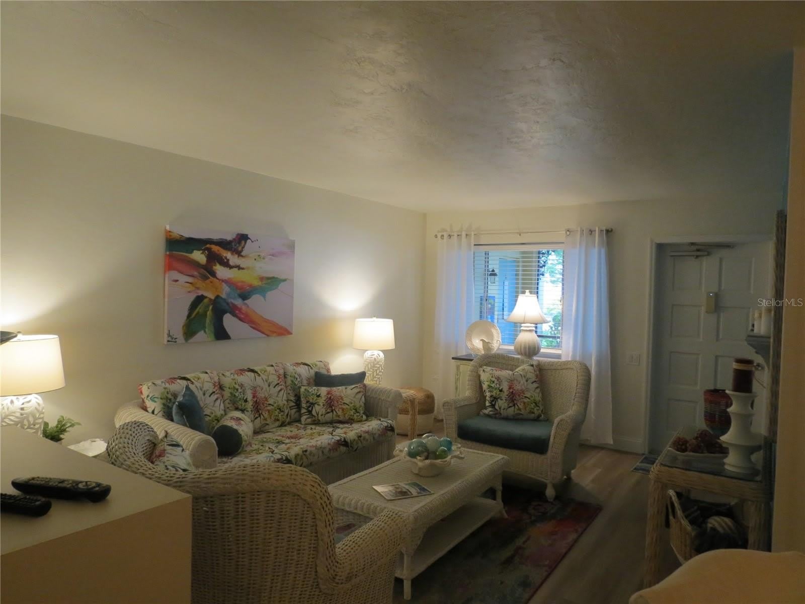 615 S PALM Avenue – photo 4