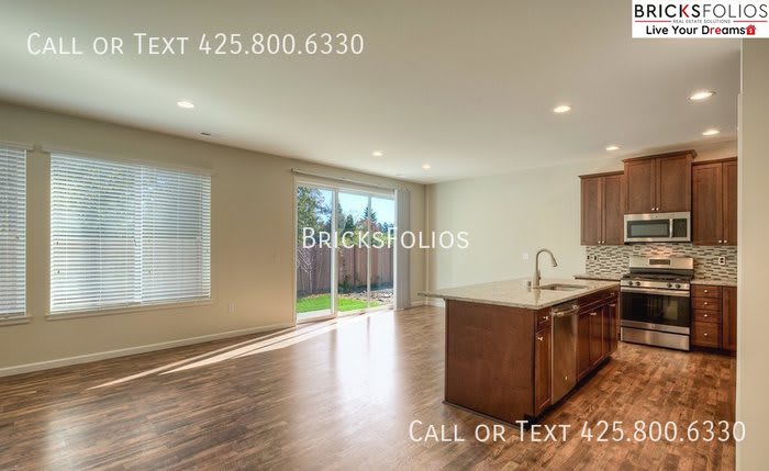8105 174Th Street Court East – photo 4