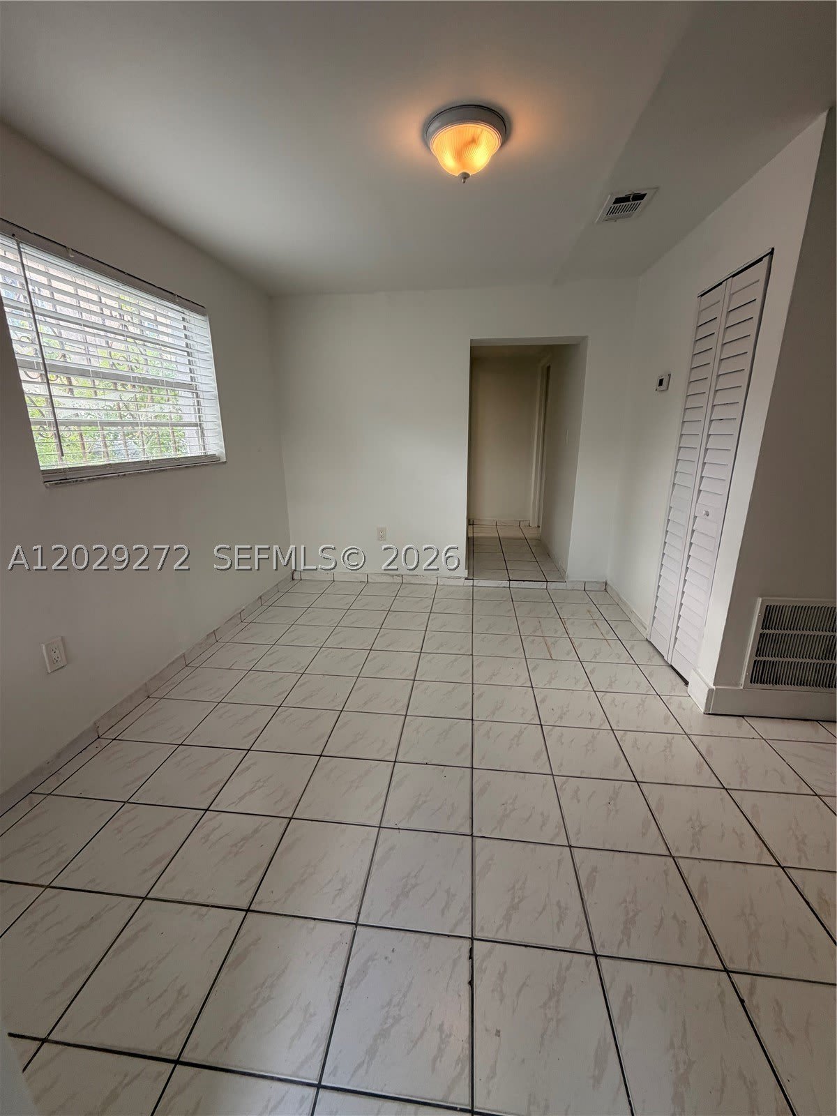 2420 NW 31st St – photo 2