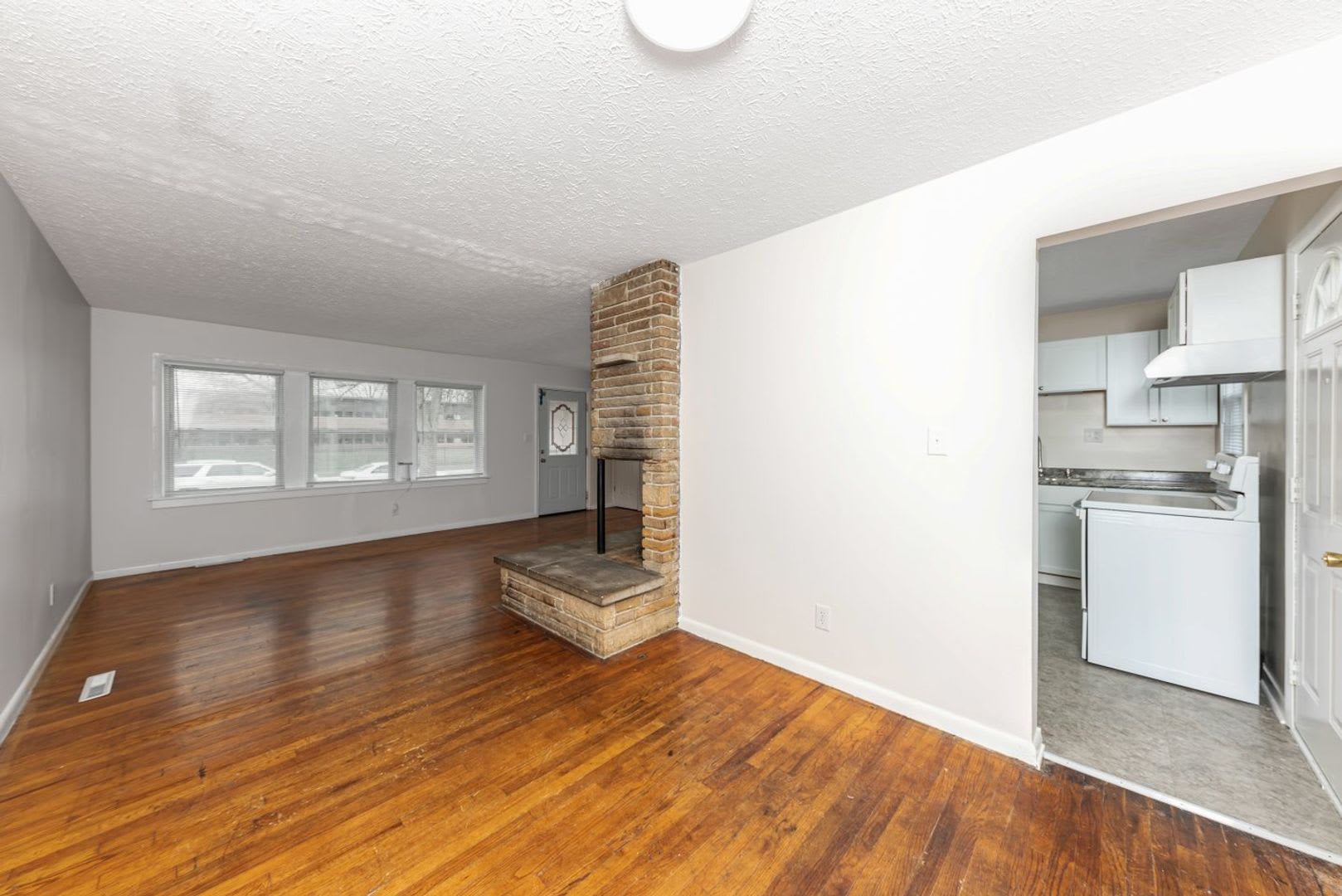 Coming Soon ...... Cozy 3 Bedroom Ranch – photo 4
