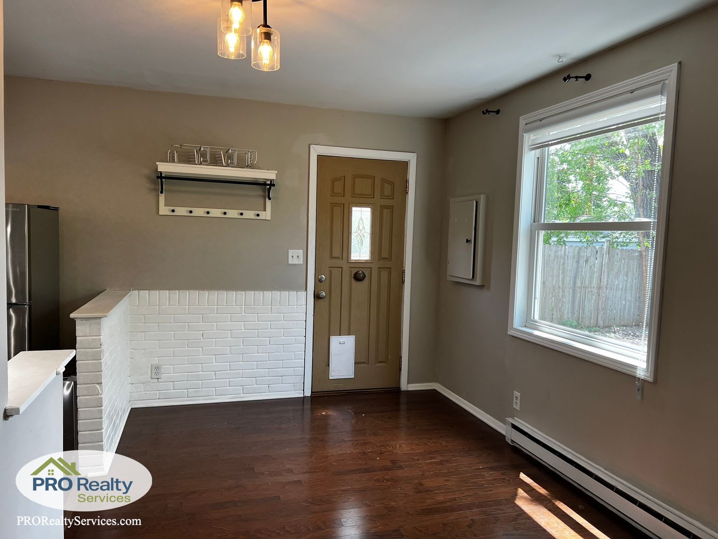3 Bedroom Bungalow **Half off 1 Month's Rent with a September 2026 Move In** – photo 5