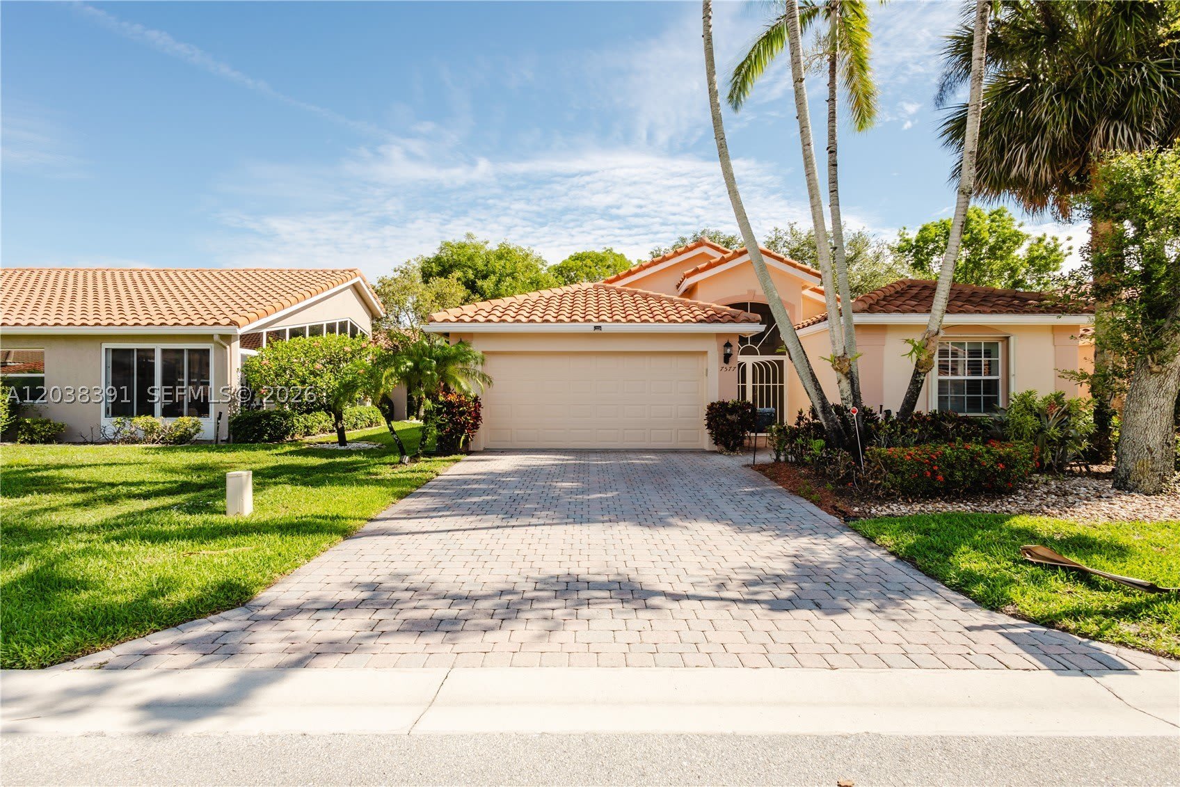 7577 Caprio Dr – photo 1