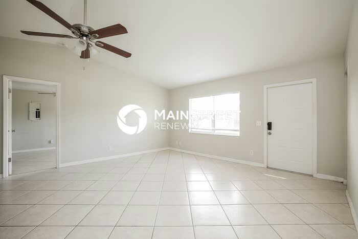 1204 East 6th Street – photo 3