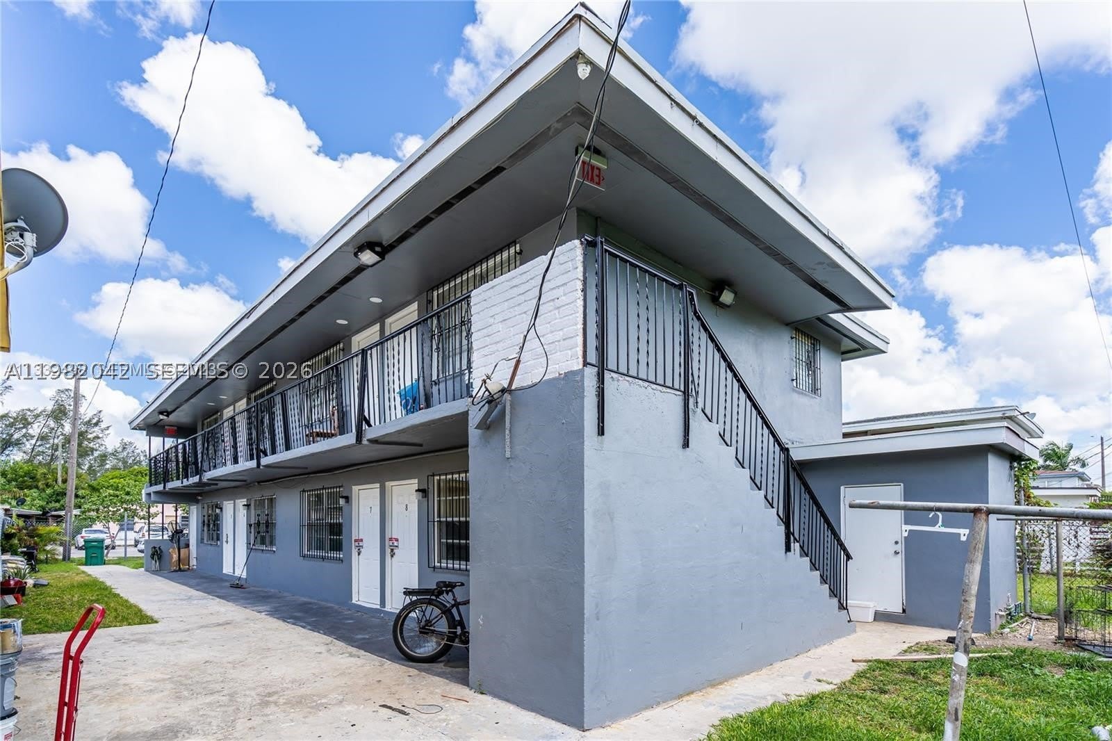 1445 NW 2nd Ave – photo 3