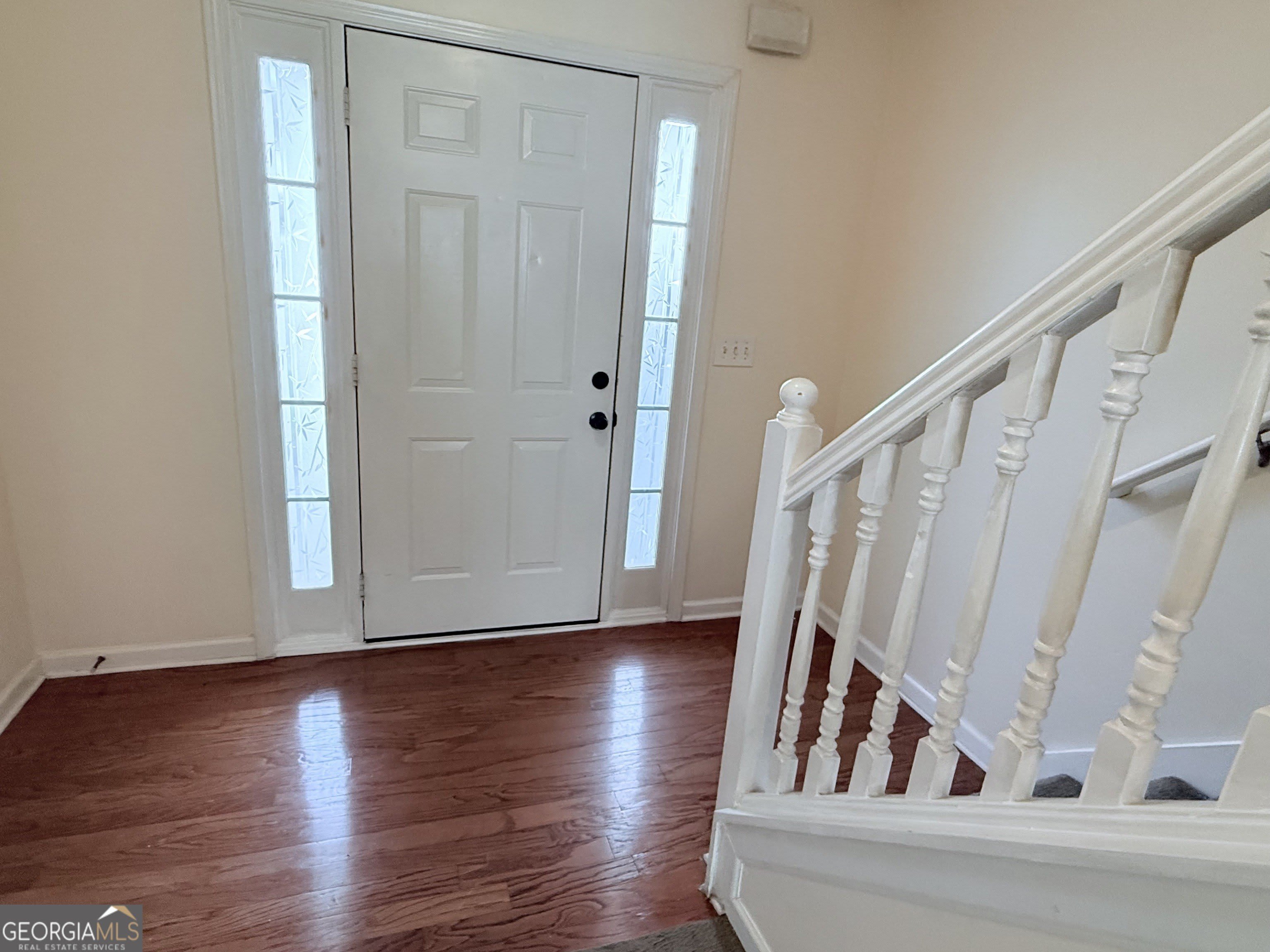 260 Commons Drive – photo 2