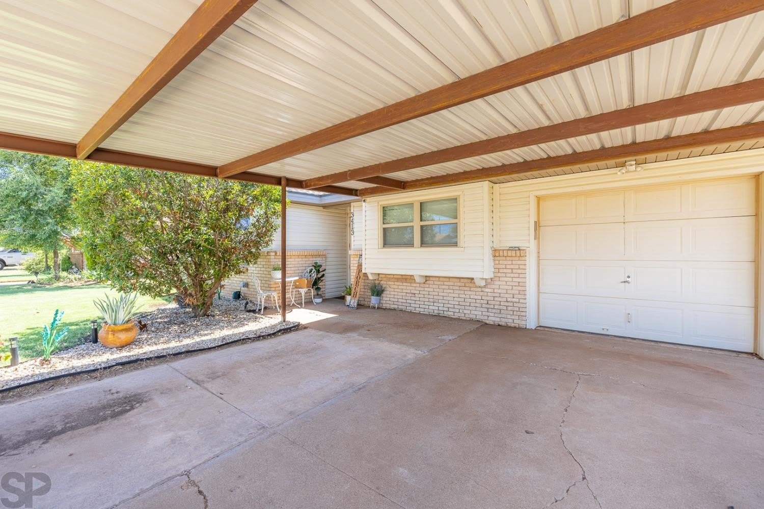 3413 Belmont Avenue – photo 4