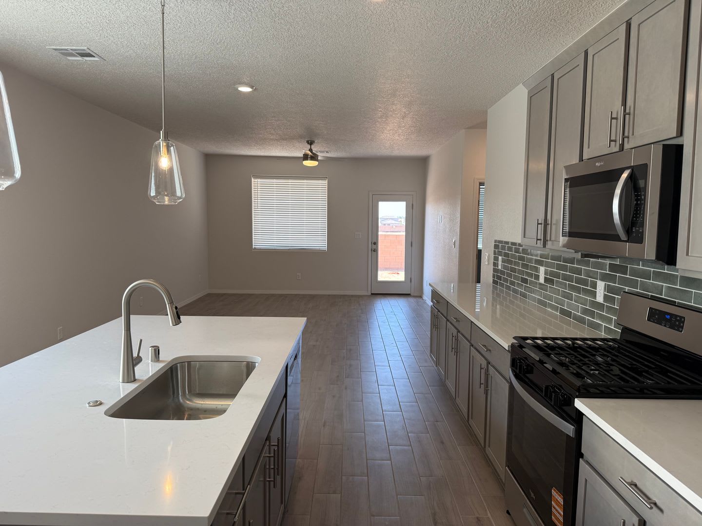 NEW DR Horton 3/BD 2/BA 2/CG – photo 3