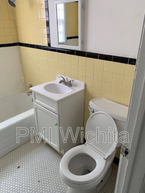 2303 S Belmont St – photo 5