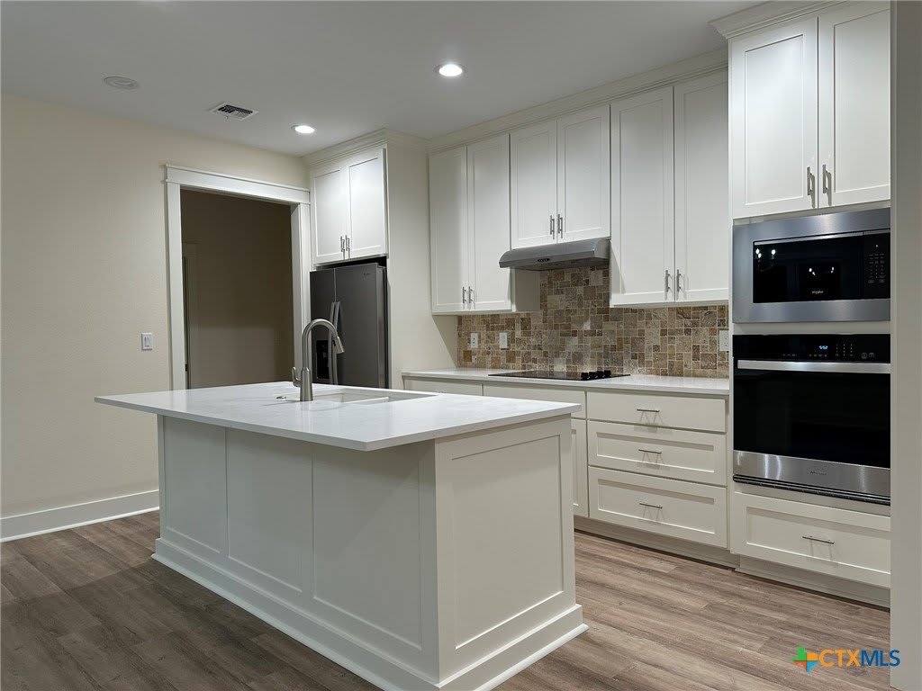 1210 N Glass Street – photo 3