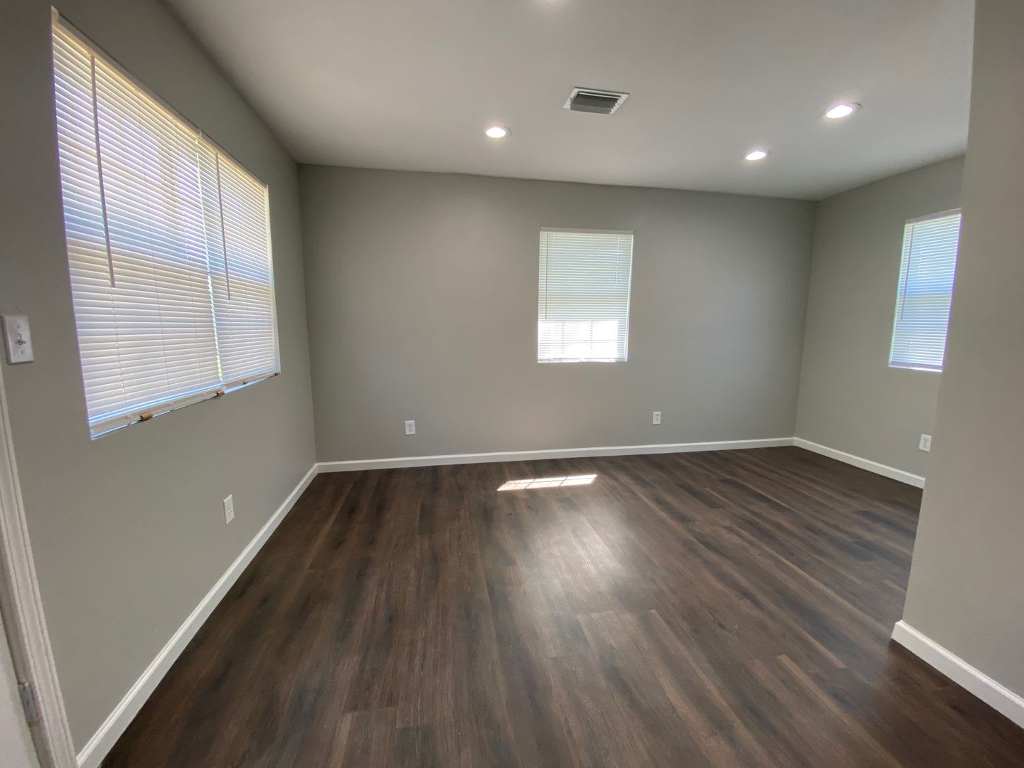Upcoming: 3 Bedroom Cottage – photo 4
