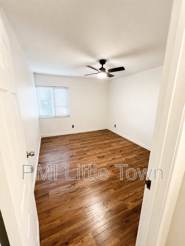 3653 S Sheridan Blvd – photo 2