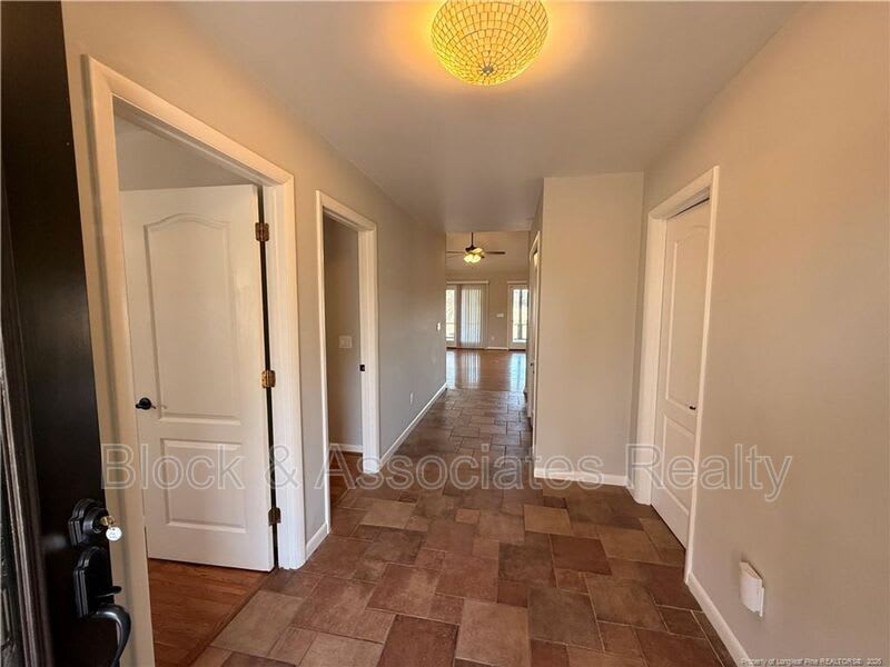 848 Castleberry Ct – photo 2