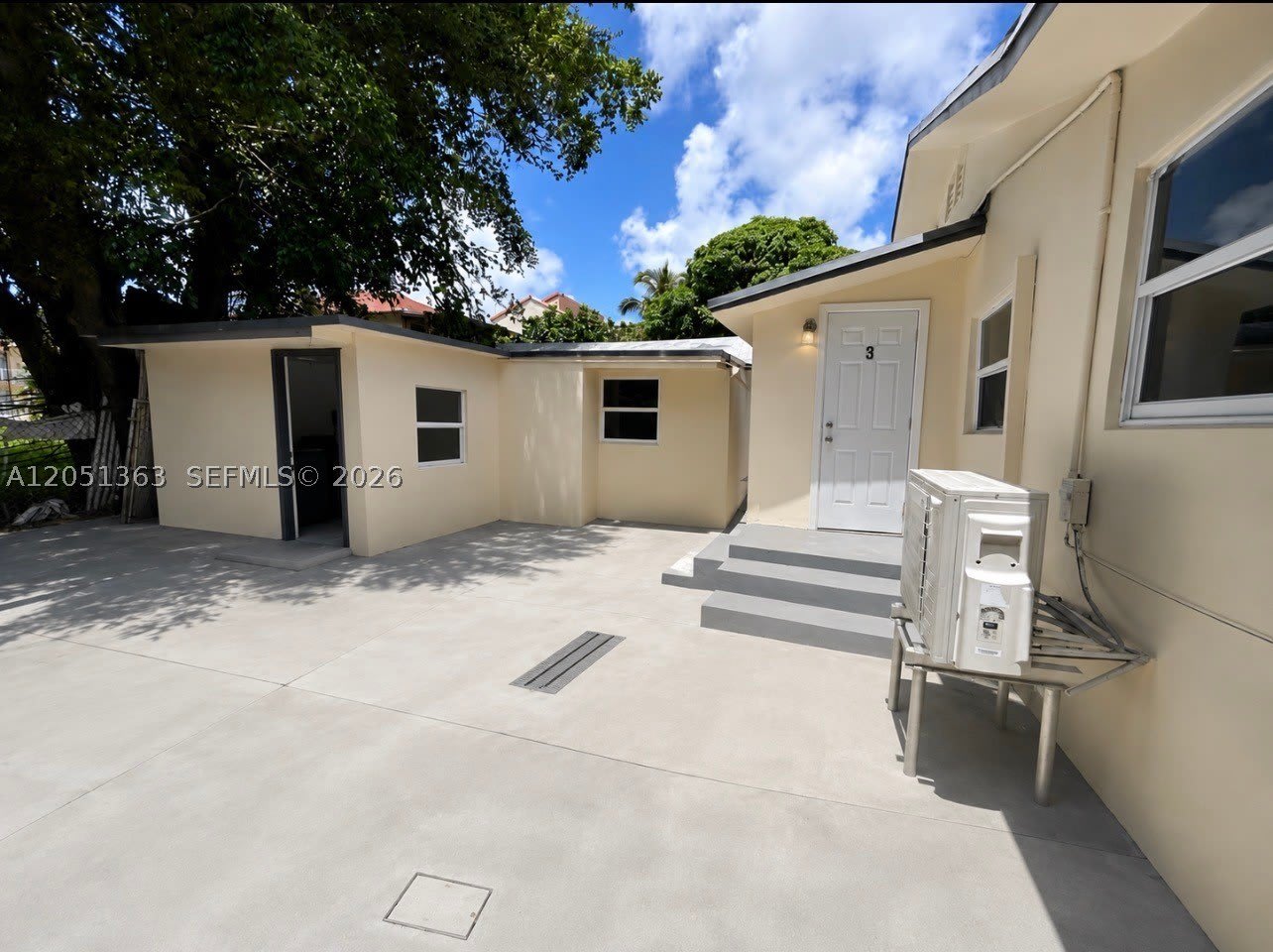 1872 Nw 1St St – photo 1