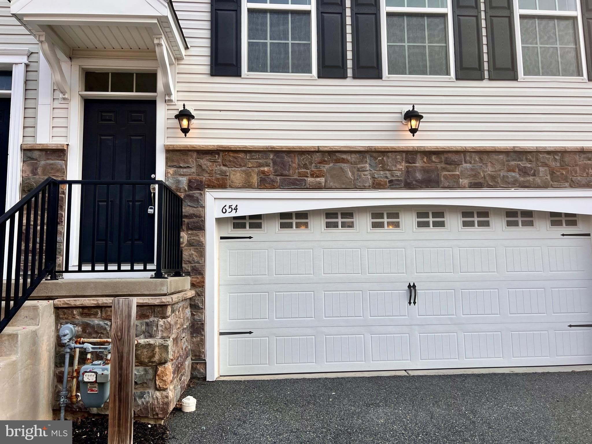 654 Jacobsen Circle – photo 3