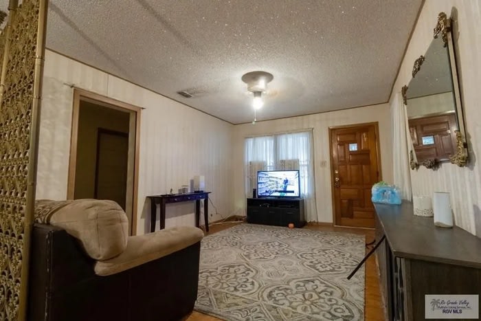 1202 West Madison Avenue – photo 4