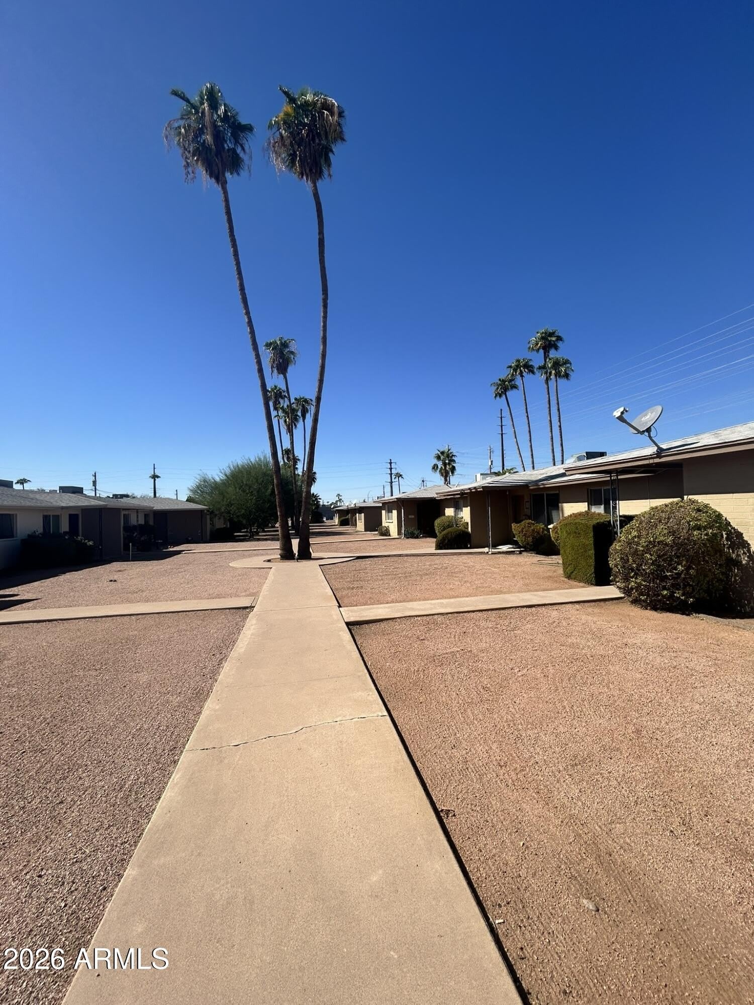 5233 E University Drive – photo 4