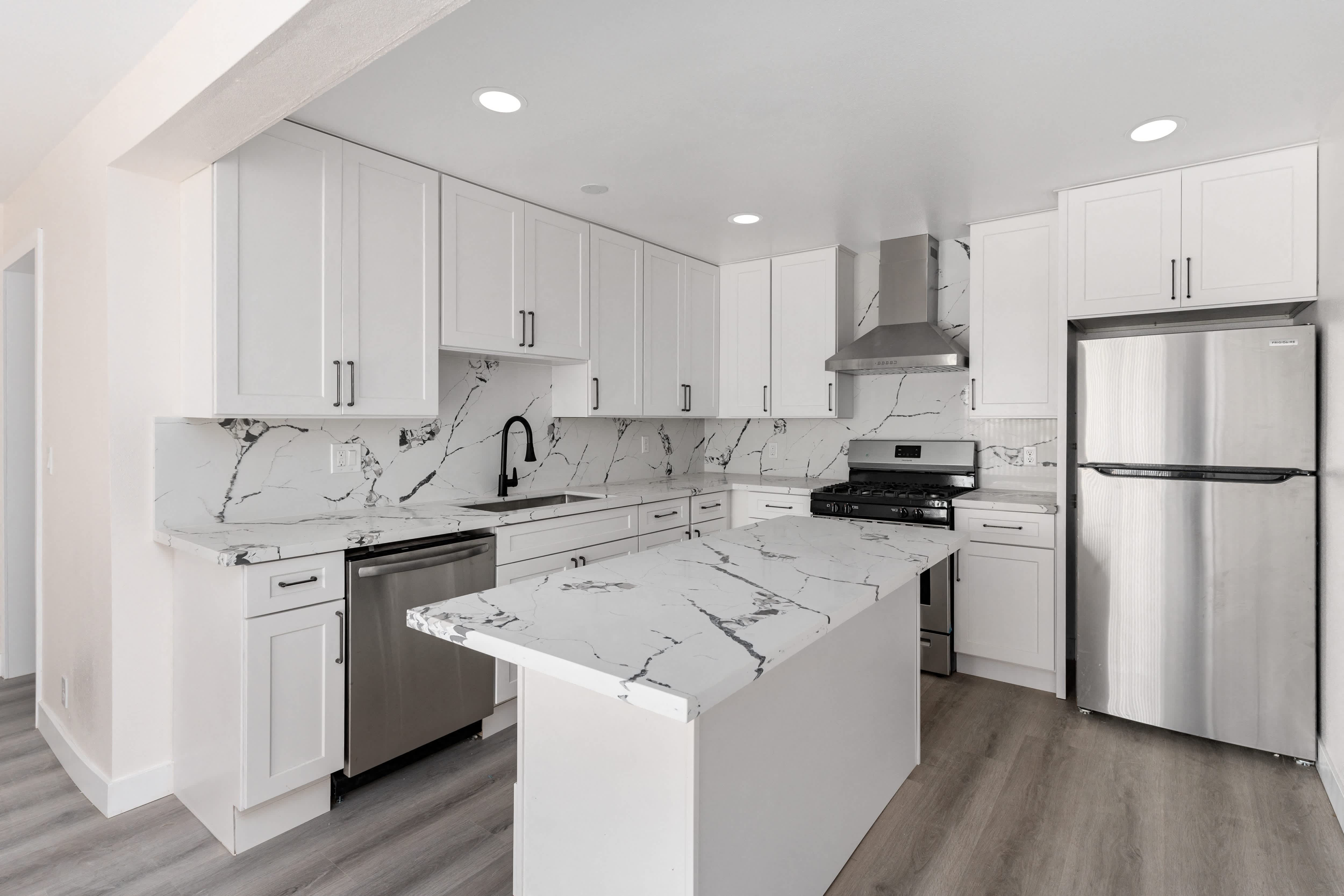 Seaview Terrace Apartments – photo 1