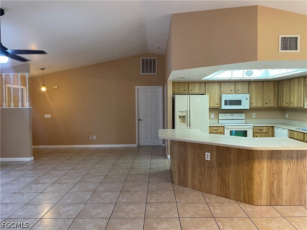 531 SW 36th Street – photo 5
