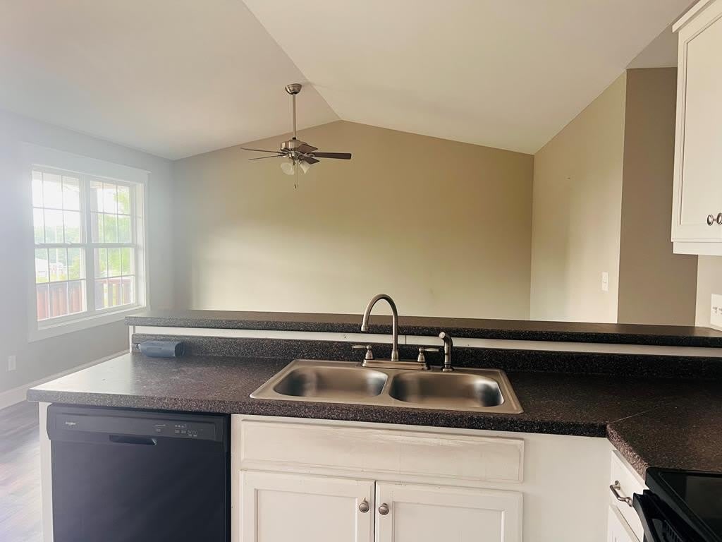 2738 Rauschenberg Road – photo 4