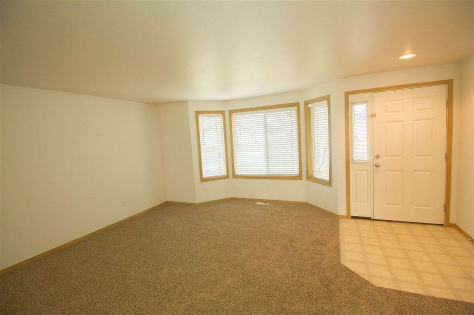 Large Corner Lot 4BR, 2.5BA Cheney Home In Big Sky #1454 – photo 5
