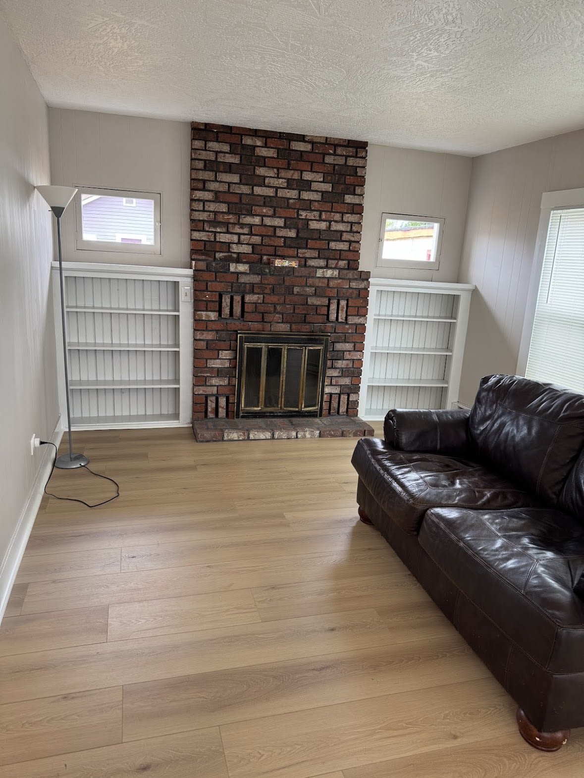 216 West 3rd Street – photo 3