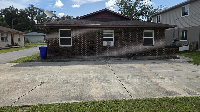 522 Pinewood Avenue – photo 1