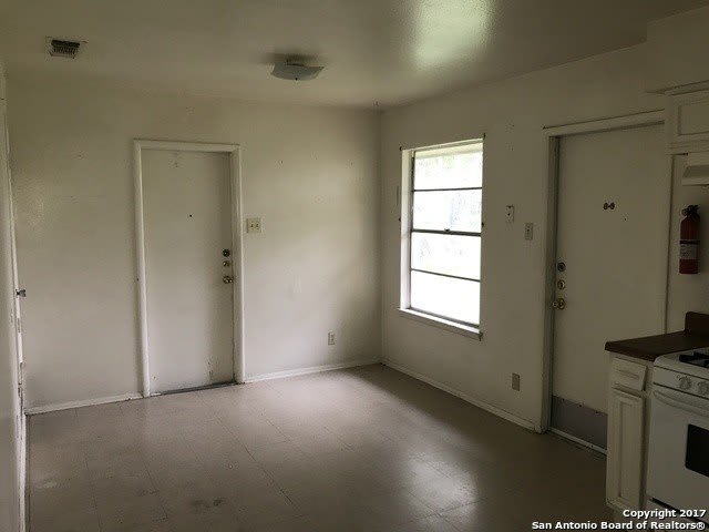6007 MISTY VALLEY DR – photo 3