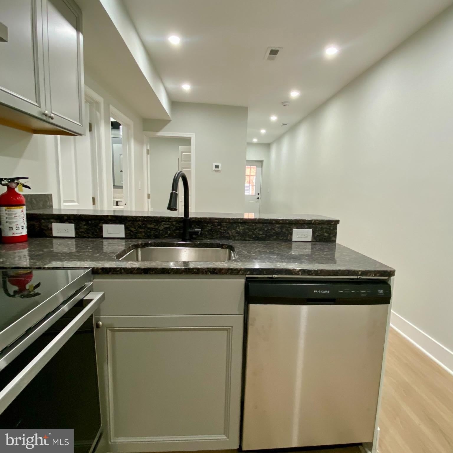 3701 9TH Street NW – photo 4