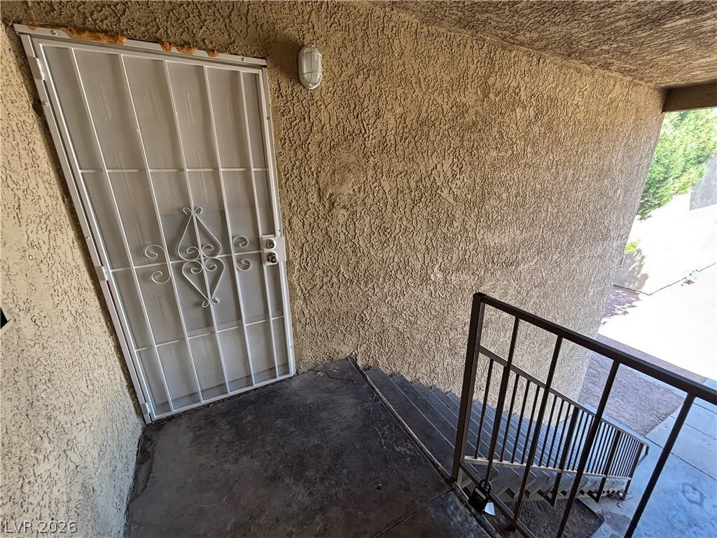 2883 Wheelwright Drive – photo 2