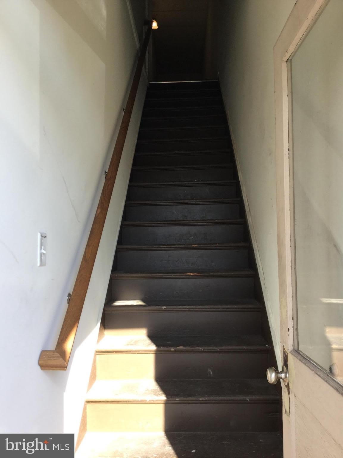 190 W KING Street – photo 2